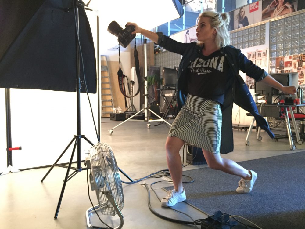 Lisa Smit in actie tijdens fotoshoot